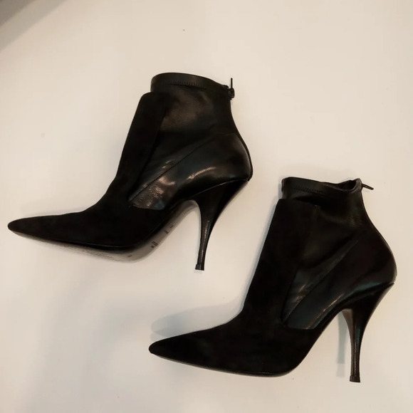 Givenchy Paris Black Suede Leather Ankle Stiletto Pointy Toe Boots sz 38, NEW - Picture 6 of 9
